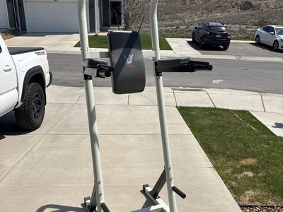Body Vision PT1900 Power Tower Pull-Up Dip Station