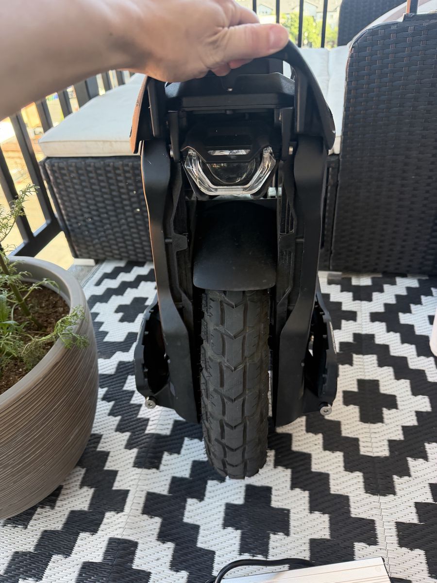 Nosfet Aero Electric Unicycle