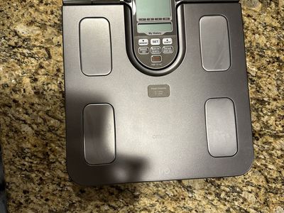 Omron Full Body Sensor Bathroom Scale w/ manual