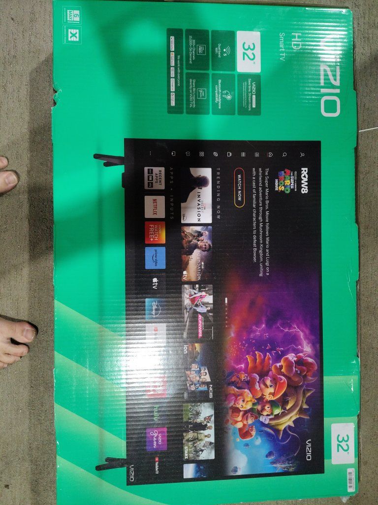 New Vizio 32" HD Smart TV
