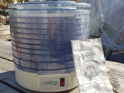 Mr. Coffee Food Dehydrator FD5 +Extras