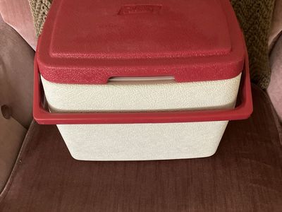 Like New Coleman Personal 8qt Cooler Ice Chest