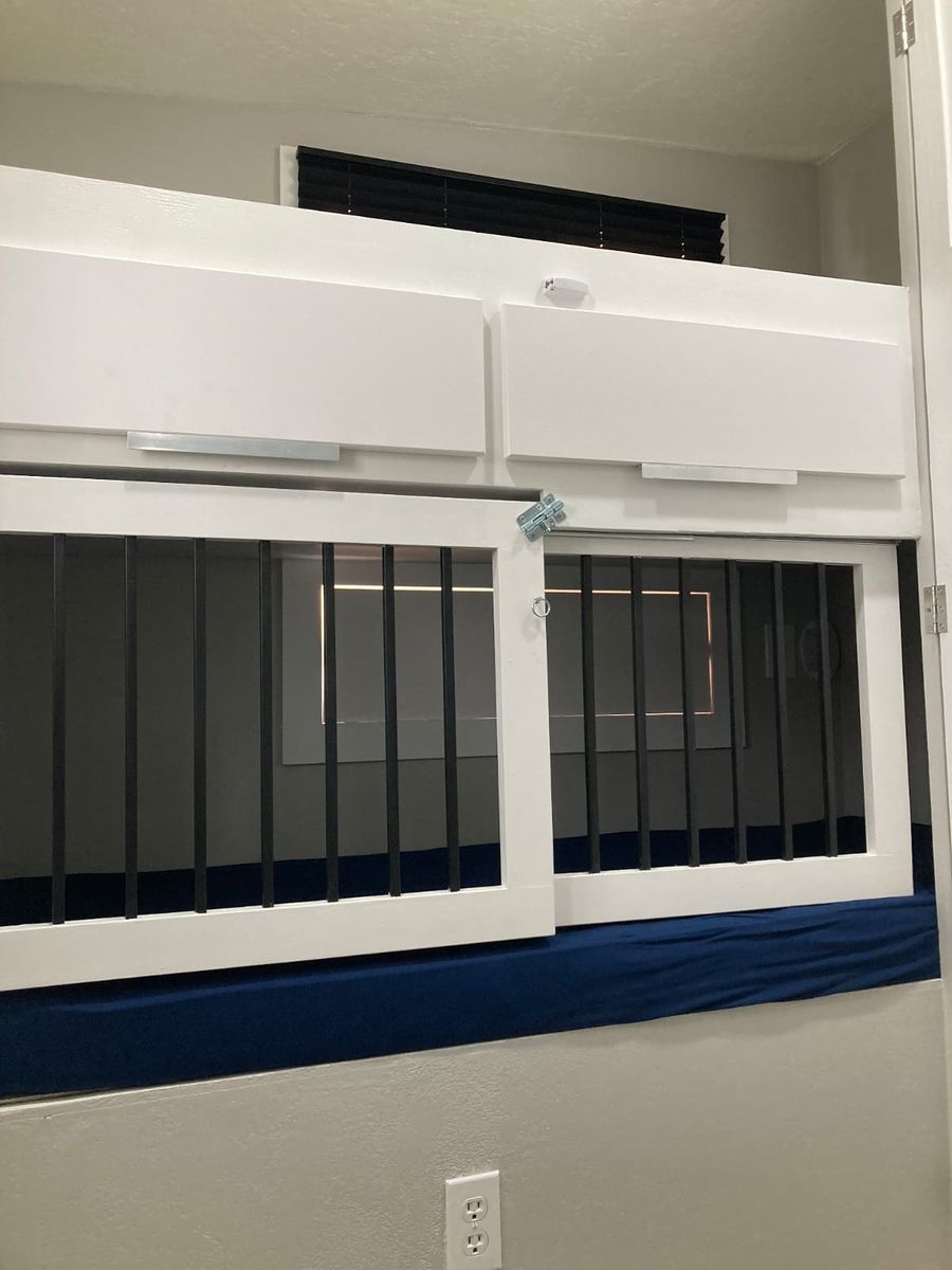 Main image 11
