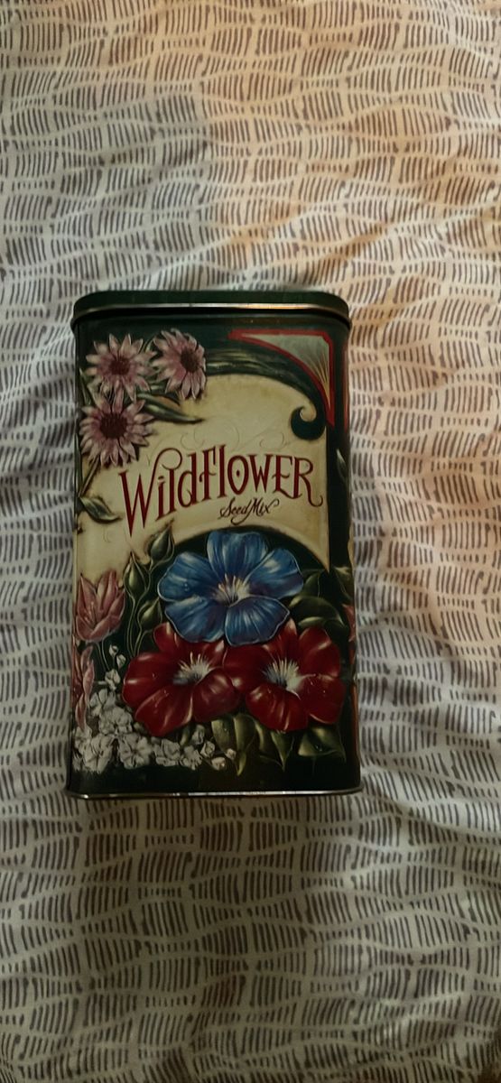 Vintage tin
