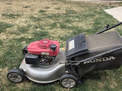Honda self propelled, gas engine mower