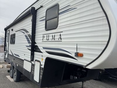 FOR SALE: 2021 Palomino by Forest River Puma 255RKS Fifth Wheel – Like New, Fully Loaded