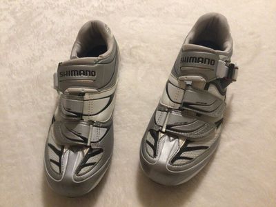 SHIMANO R-133L men’s cycling shoes sz US 7.5 little used EXCELLENT