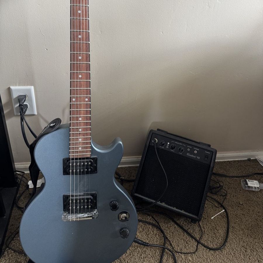 Epiphone Special Model Electric Guitar in Metallic Blue with Amplifier