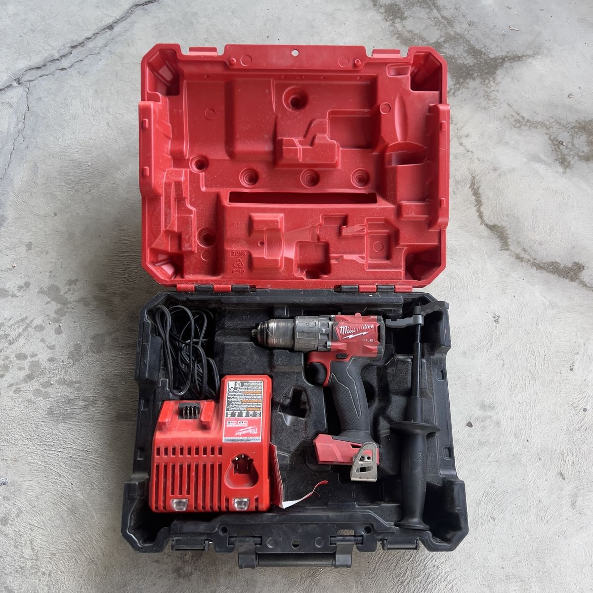 Milwaukee M18 Fuel Cordless Hammer Drill Charger / Case (No Battery)
