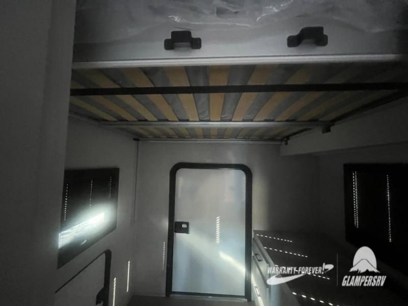 Main image 11