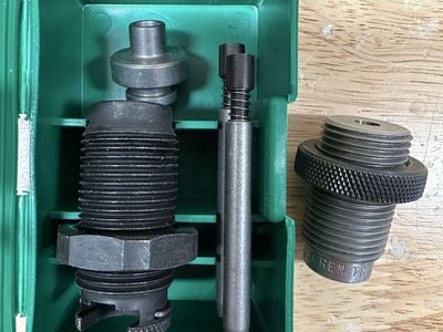 RCBS 9165 Ram Priming Unit & Redding Die Set (for 5.56)