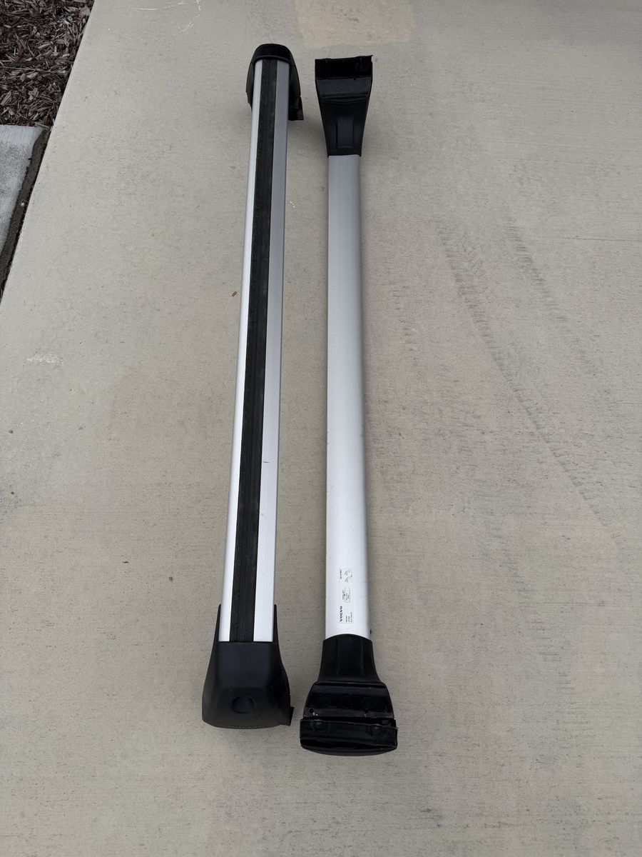 Volvo C40 Roof Racks