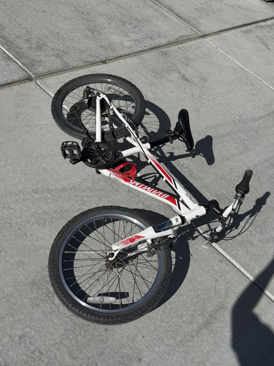 Specialized Hotrock Kids Bike