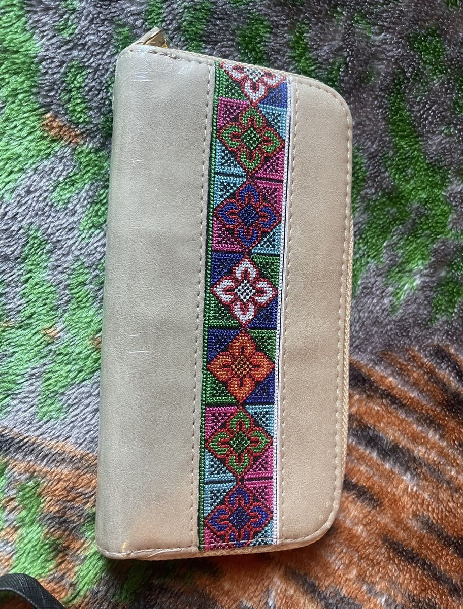Main image 10