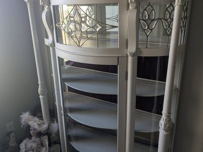 Ornate White Curio Cabinet Display Case with Glass Doors and Decorative Accents