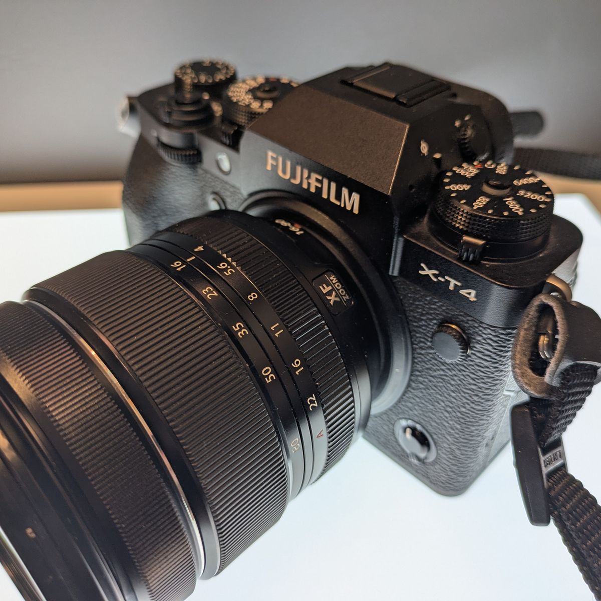 like new fuji x-t4 mirrorless body 16-80mm lens