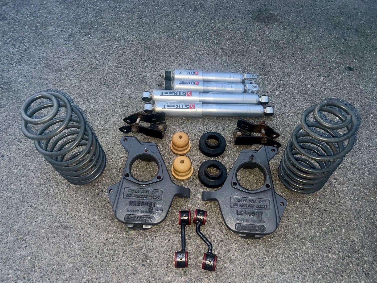 Belltech Street Performance Lowering Kit for  Cadillac Escalade, Chevy, GM