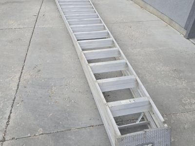 huge aluminum ladder