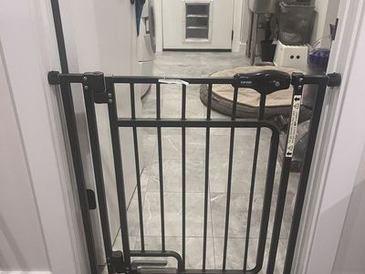Top Paw Pet / Toddler Gate, Expandable 30-40” in.