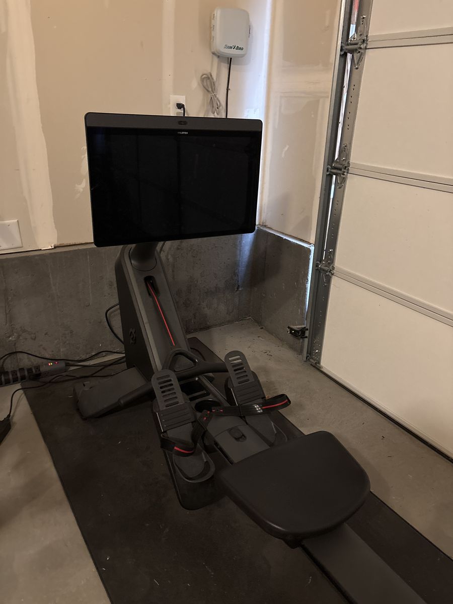 Peloton Rower