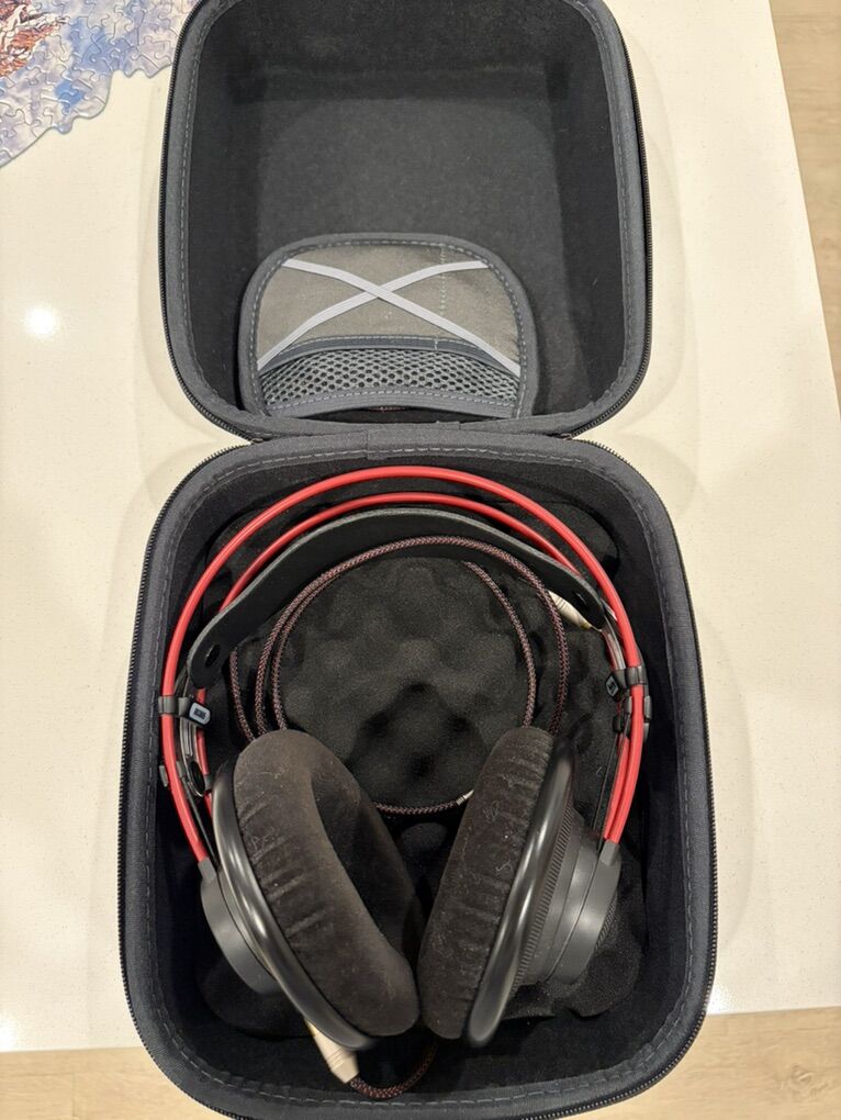 AKG K7XX Headphones