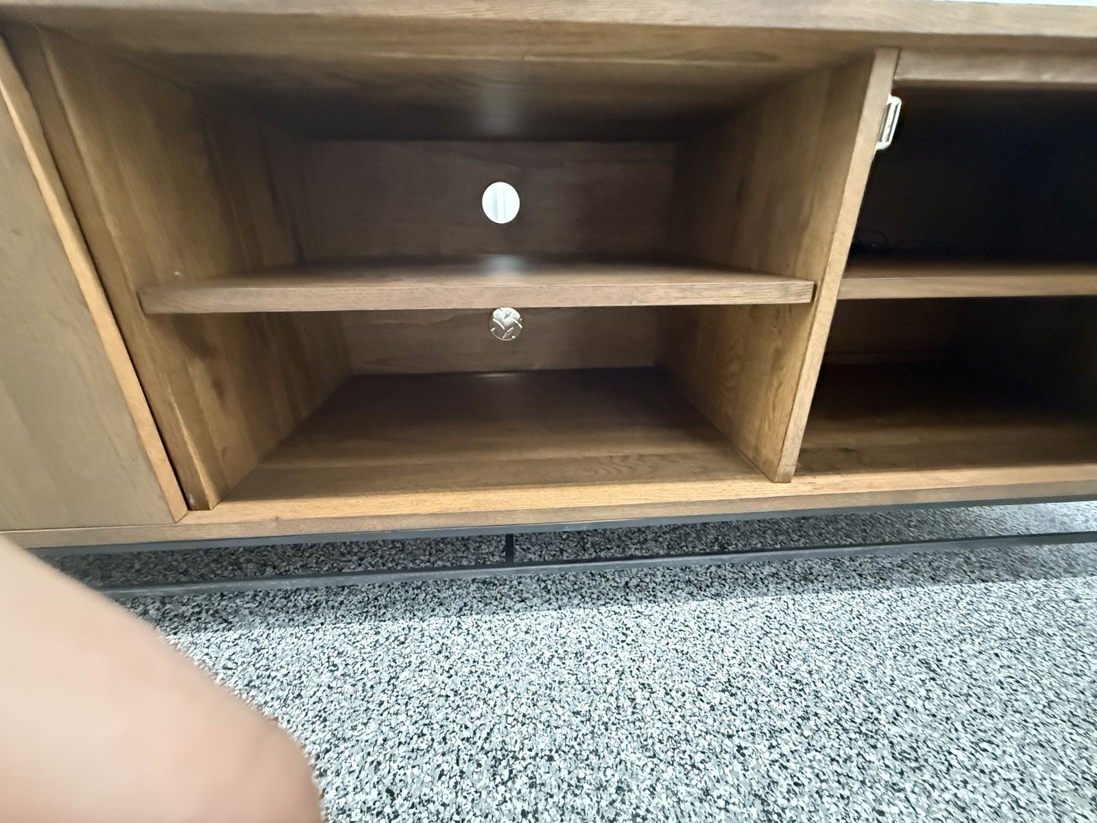 Main image 7