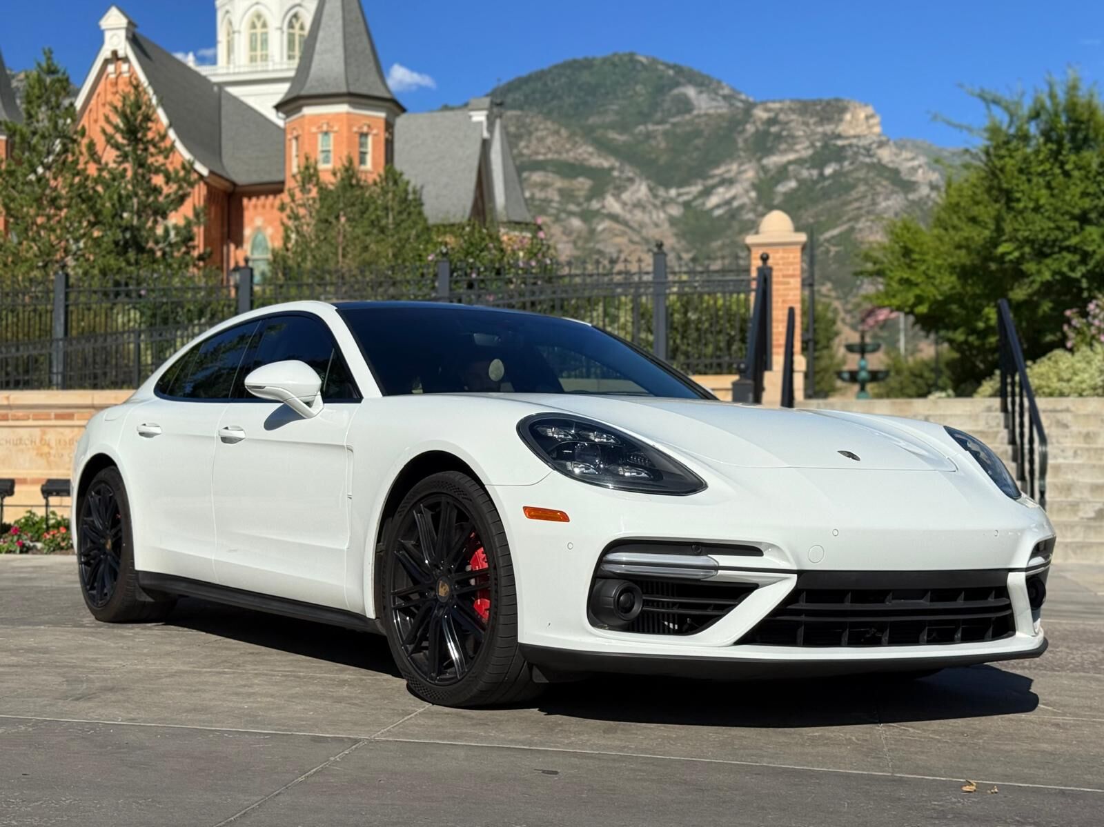 2017 Porsche Panamera Turbo