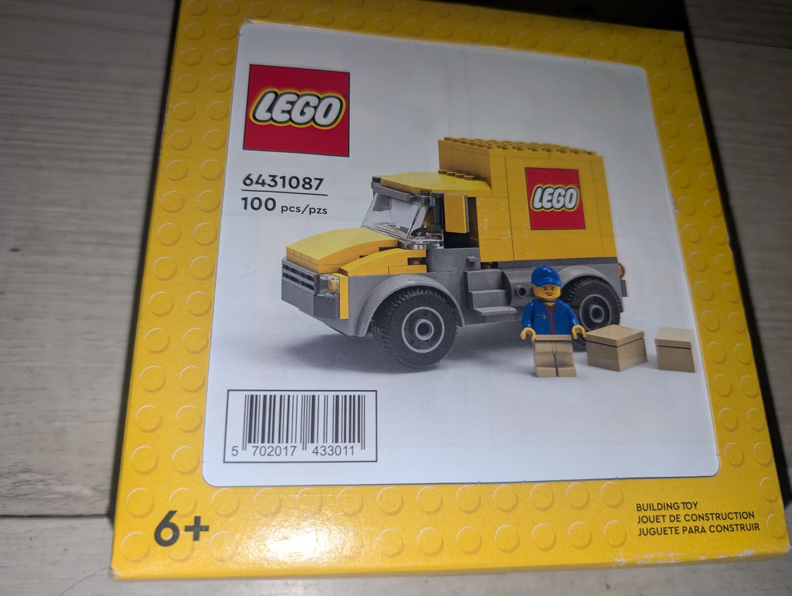 Lego 6431087 Lego Delivery Truck Store Grand Opening Exclusive New Sealed