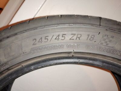 2️ Michelin 245/45 ZR18
