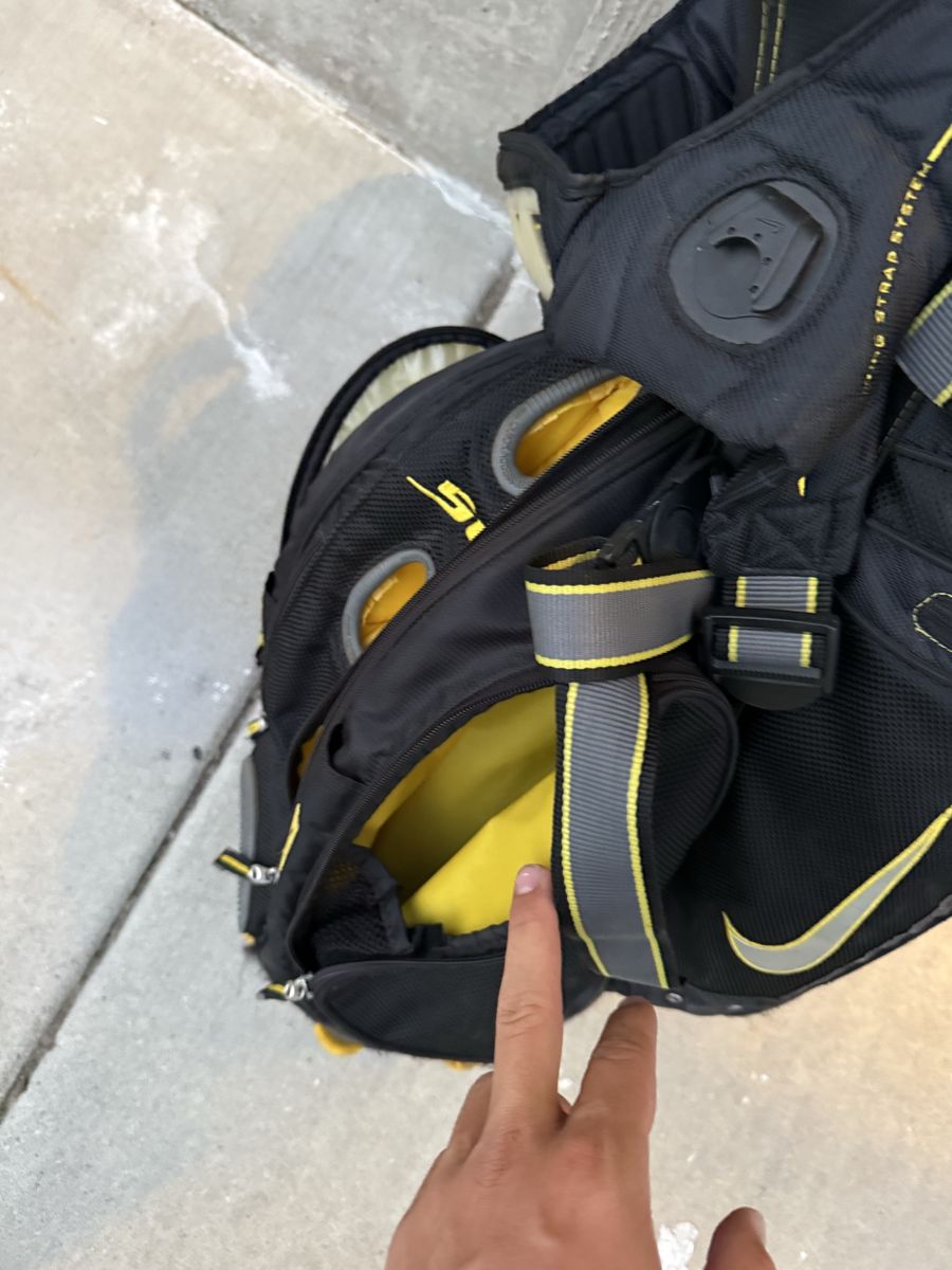 Main image 7