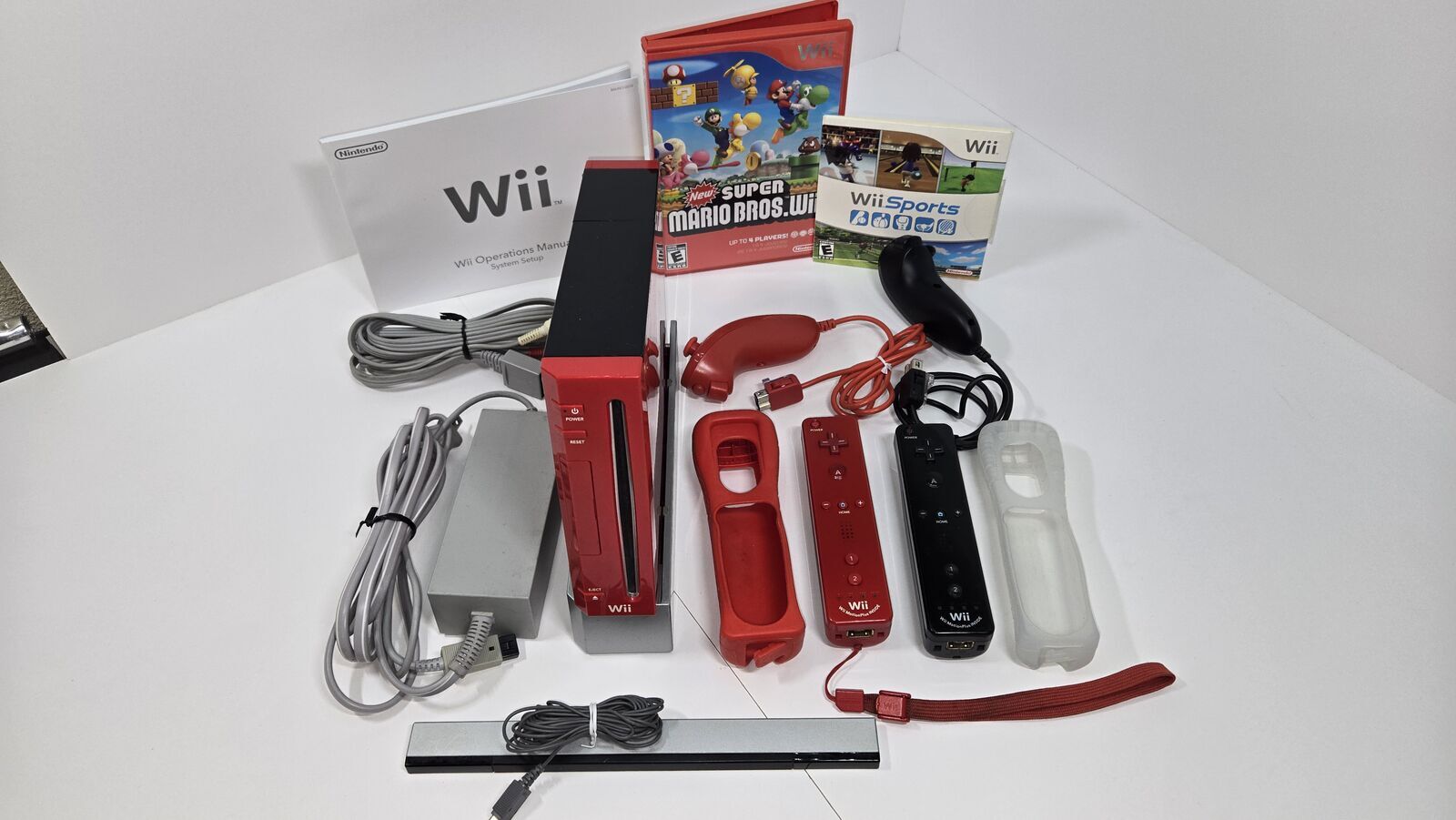 12: 25th Anniversary RED NINTENDO Wii Console SYSTEM; Zelda, ZELDA