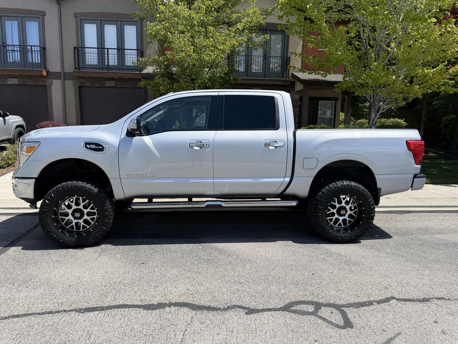 2017 Nissan Titan SL