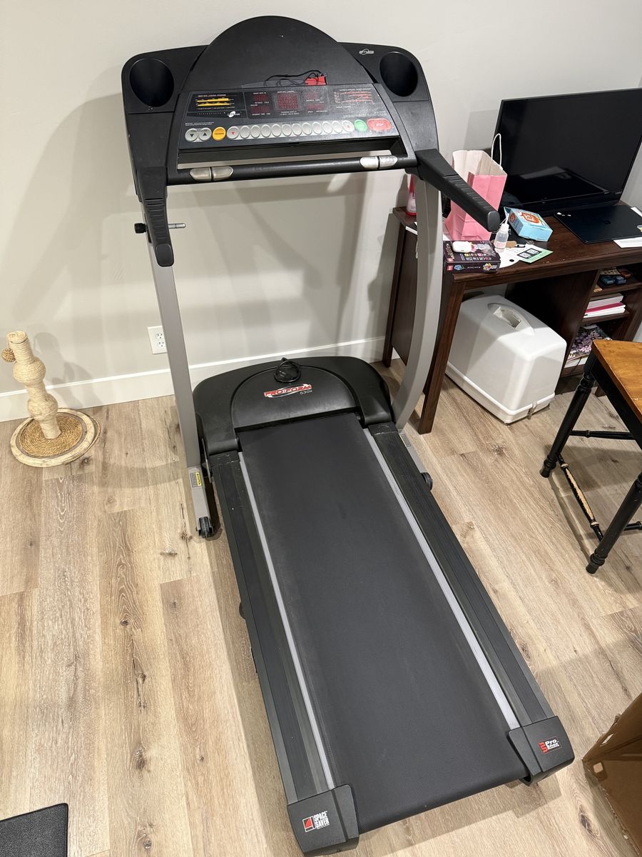 NordicTrack C2155 Folding Treadmill with iFit compatibility