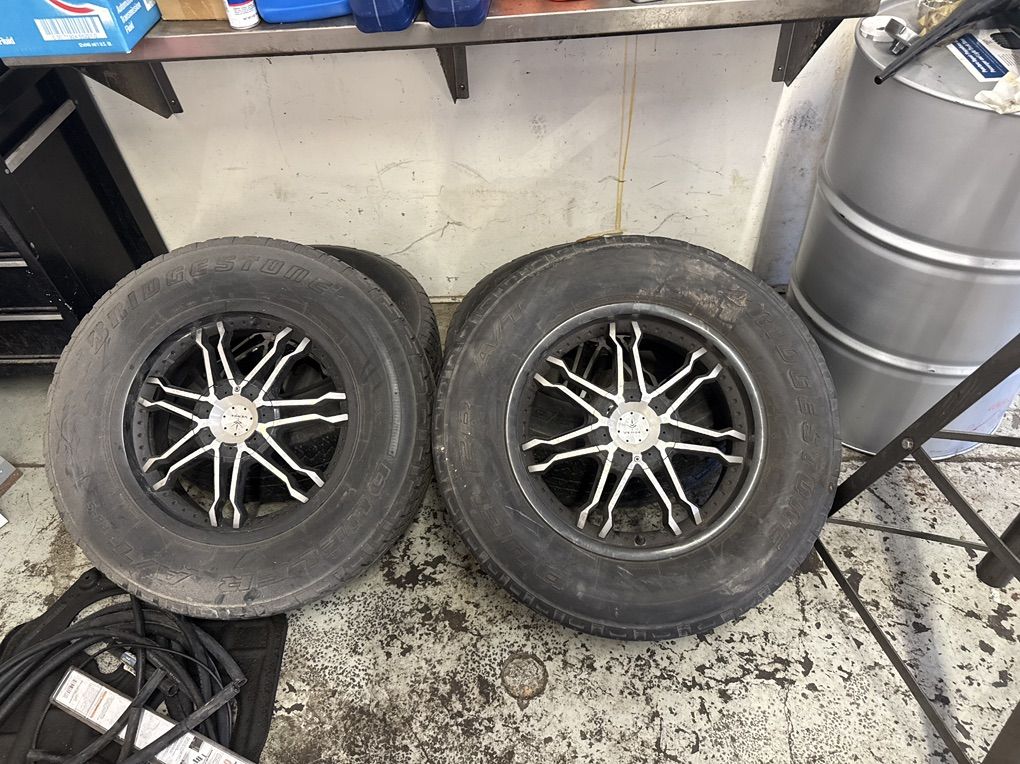 18 Inch Verde Rims And TIres Set Of 4 P255/70R18