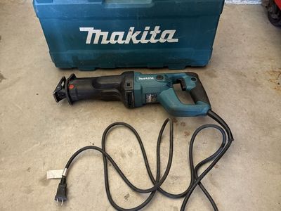 Makita Sawzall Reciprocating Saw JR3050T