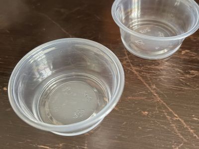 2 ounce condiment cups