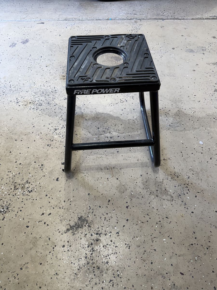 Main image 4
