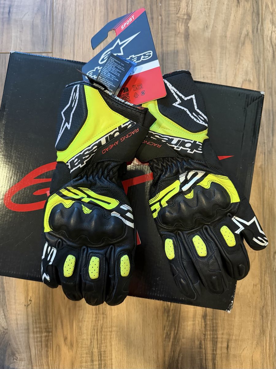 Alpinestars racing gloves