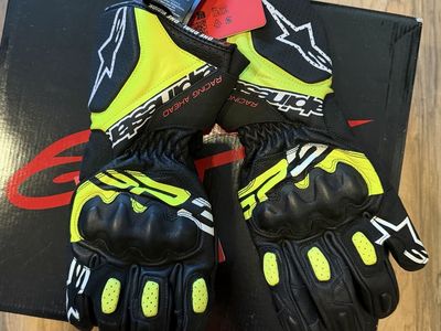 Alpinestars racing gloves