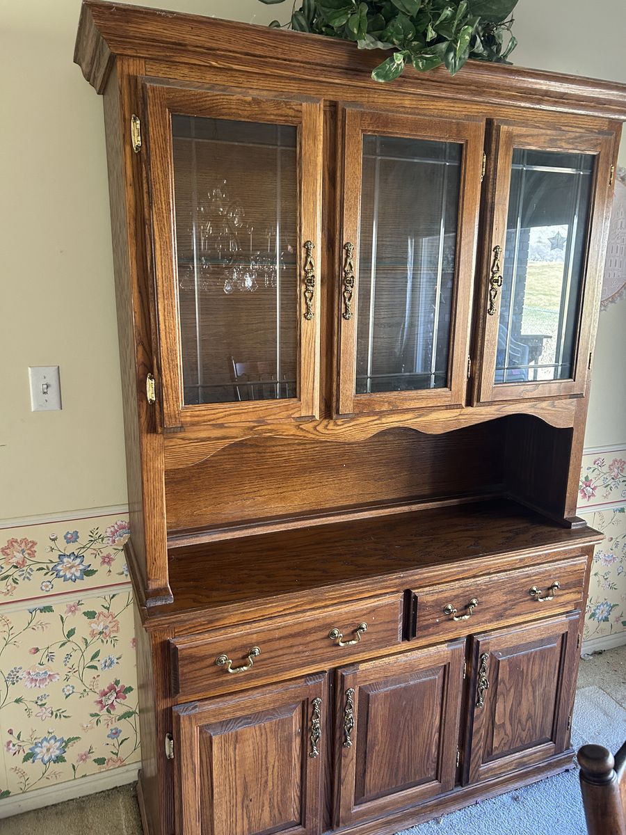 China hutch Or Cabinet, Vintage