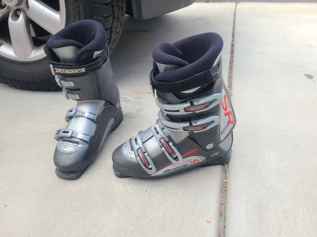 ski boots 29-29.5, men's 11-11.5