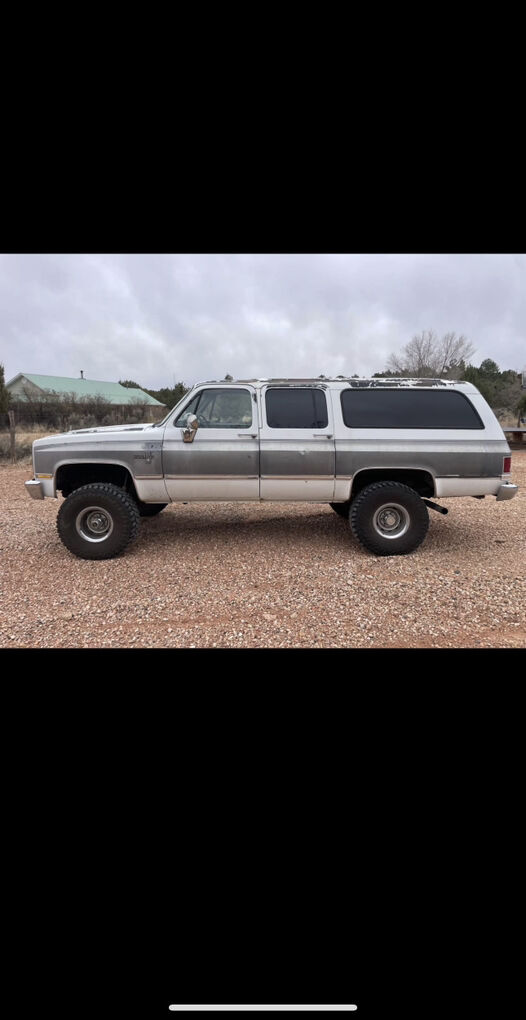 1988 CHEVROLET SUBURBAN