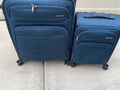 TWO PIECE BLUE SAMSONITE LUGGAGE SET
