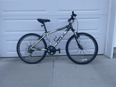 Trek 4100 3x7 Speed Front Suspension Mountain Bike