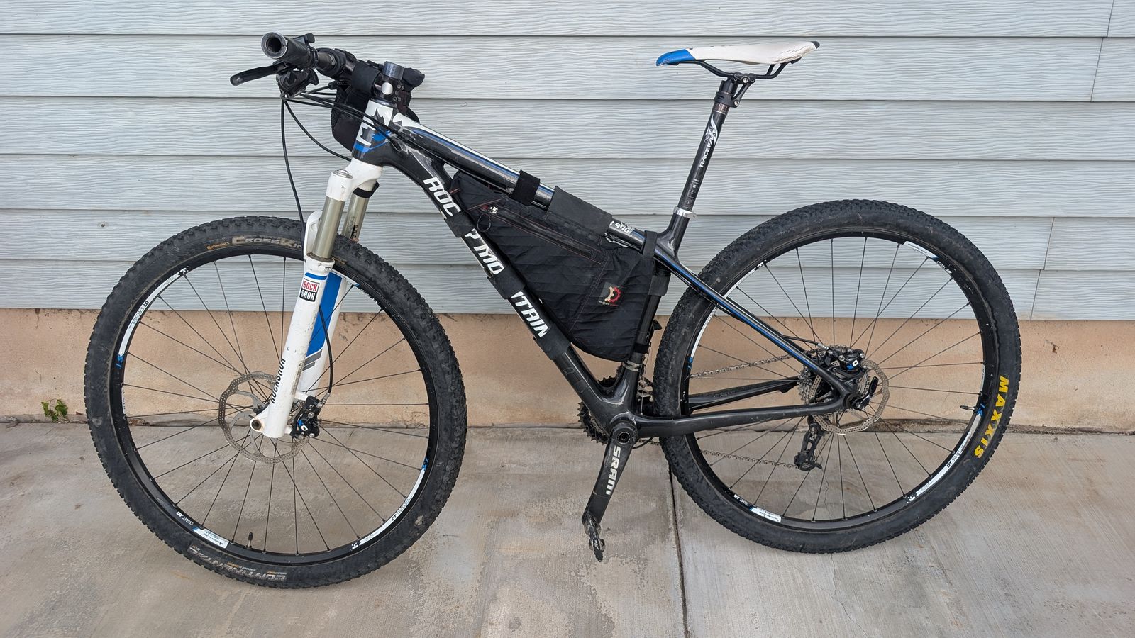 Rock Mountain Vertex Mountain Bike