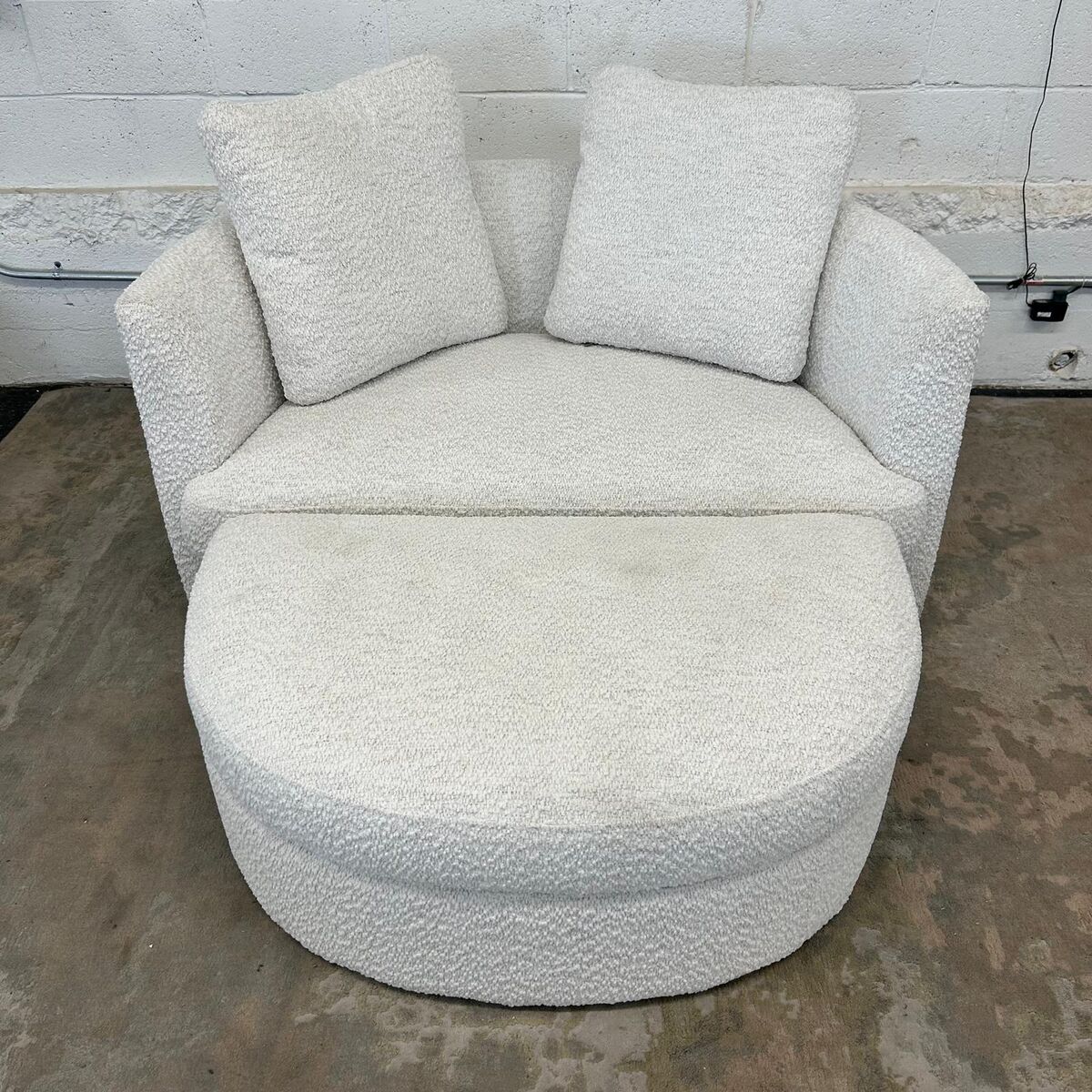 COSTCO HOLLEY OVERSIZED FABRIC ACCENT CHAIR W/ STORAGE OTTOMAN!