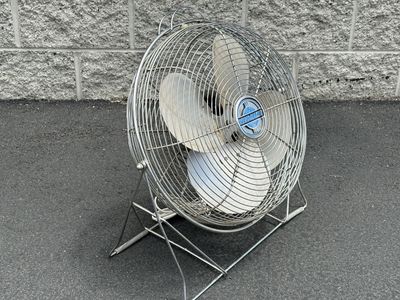 Awesome vintage Windmaker portable fan by Phil Rich Windj, made in Texas, industrial look Mid Century, high velocity
