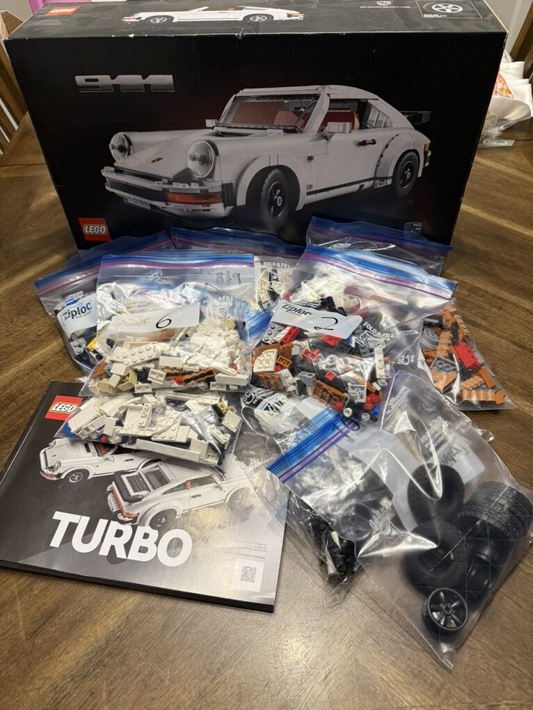 LEGO Porsche 911 10295