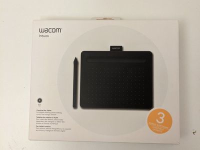 Wacom Intuos Creative Pen Tablet with 4k Pen, Black - Digital Drawing & Photo Editing