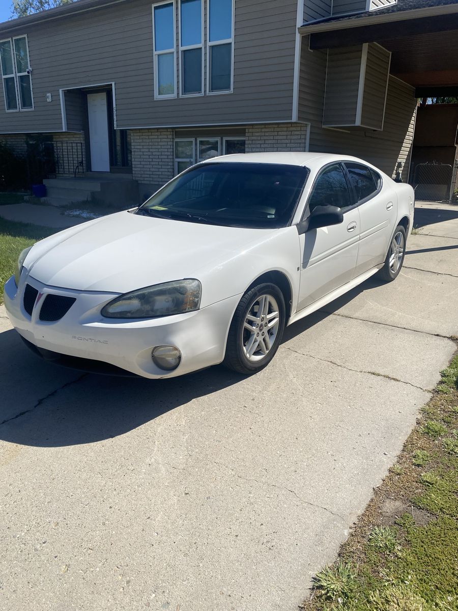 2006 PONTIAC GRAND PRIX GT